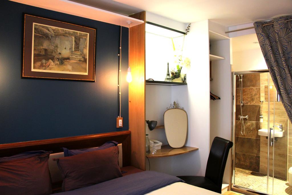 Private Room In A Parisian Homestay! - Close To It All! Værelse billede