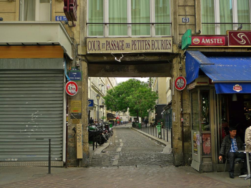 Private Room In A Parisian Homestay! - Close To It All! Eksteriør billede