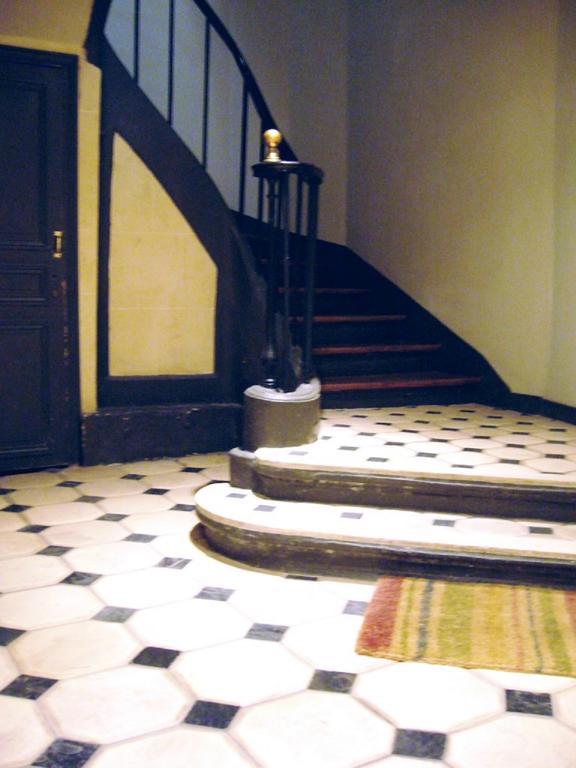 Private Room In A Parisian Homestay! - Close To It All! Eksteriør billede